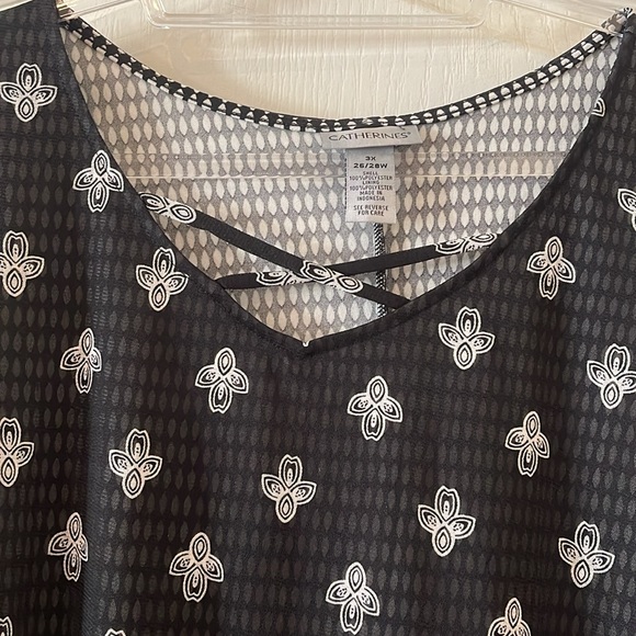 Catherine’s tank blouse - Picture 3 of 5